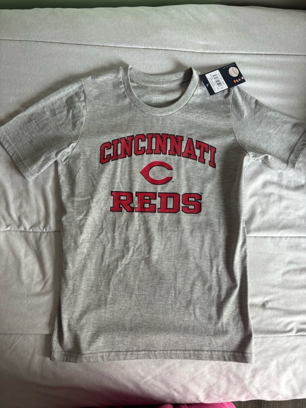 Genuine Merchandise Cincinnati Reds Grey Kids Tee with Red Logo